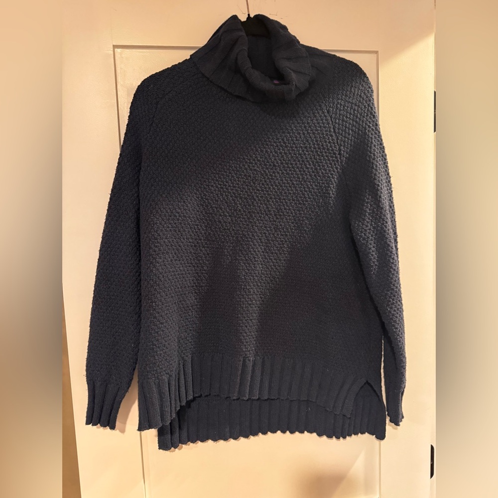 Patagonia Textured Navy Blue Cowl Neck Sweater size small